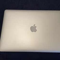 # 16 -Apple MacBook Air "Core i5" 1.3 13" (Mid-2013) 4 RAM, 120 GB, Tested