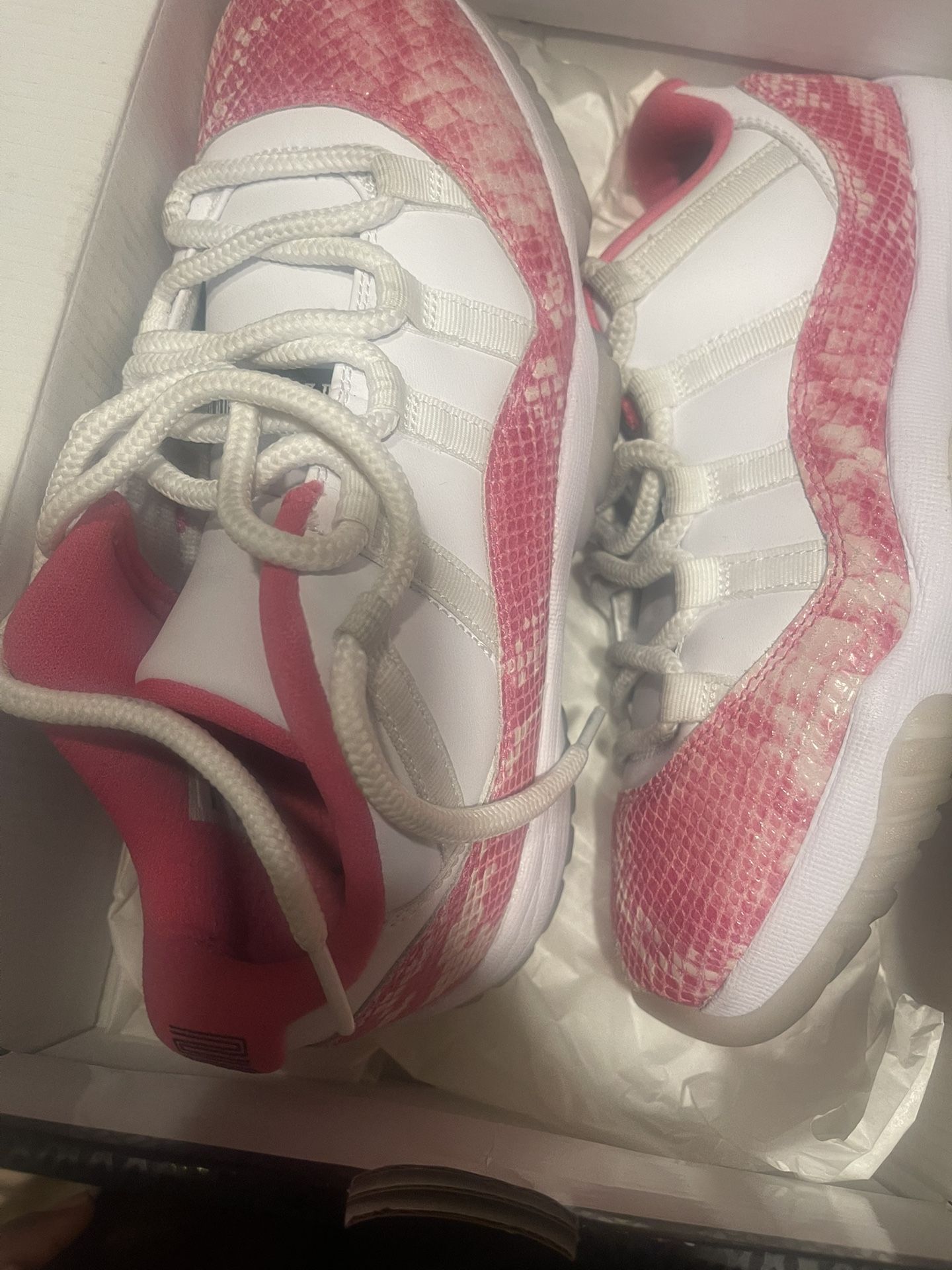 All Shoes Used 60.00