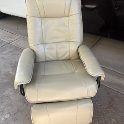 Beige Recliner Chair $60