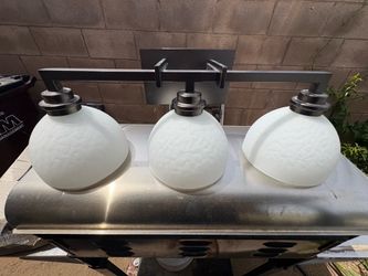 Light fixture