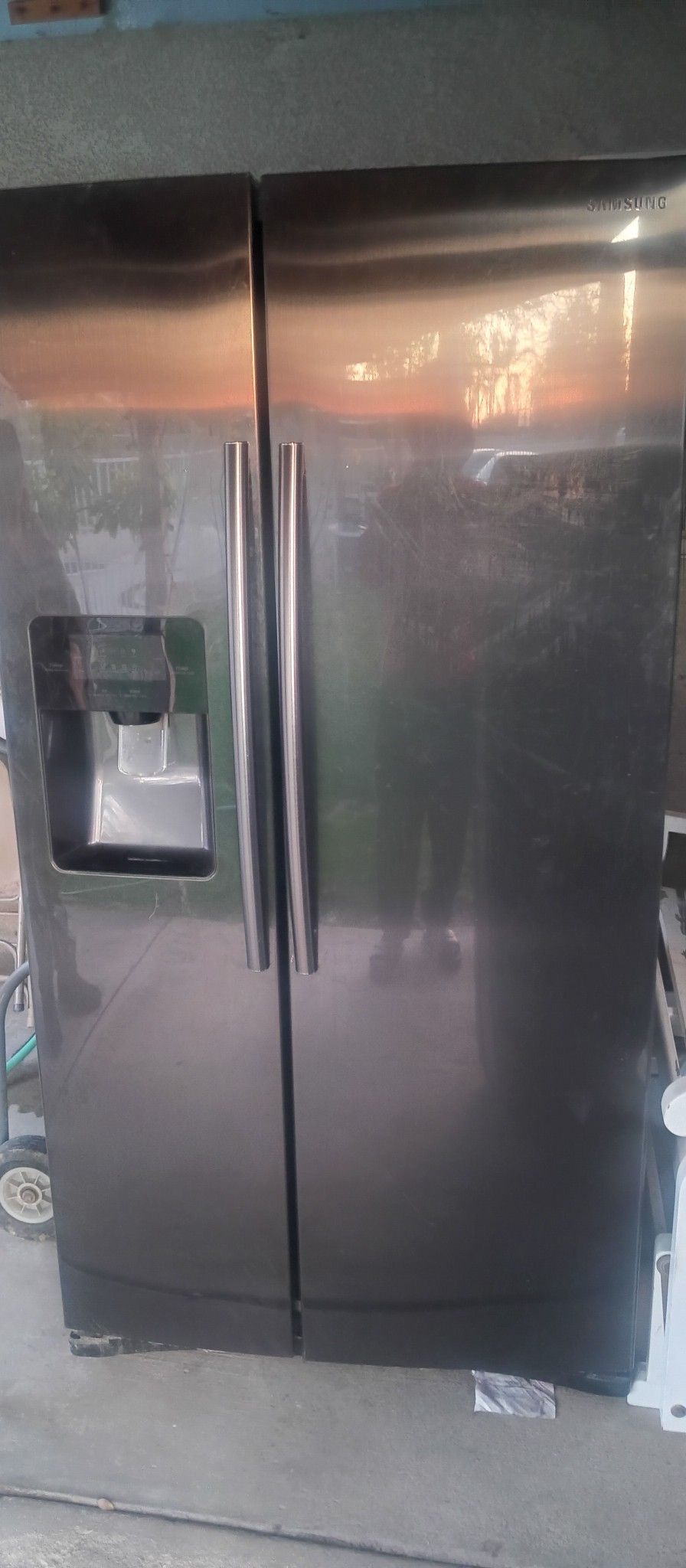 2 Refrigerator Samsung   and Washer 
