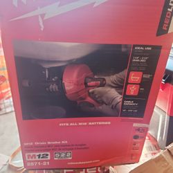 Milwaukee
M12 12-V Lithium-Ion Cordless Drain Snake Auger W/ (1) 1.5Ah Battery, 5/16 in. x 25 ft. Cable, Charger, & 5 Gal. Bucket
STORE PRICE $269