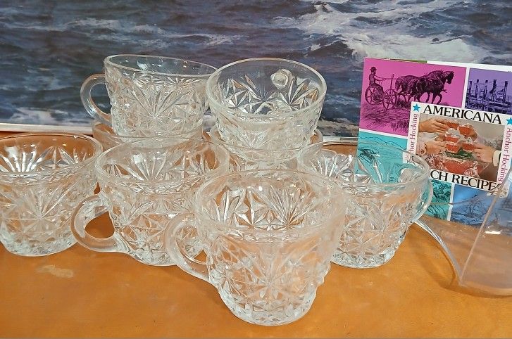 Vintage 1977 'Arlington' Punch Bowl Glasses with Handle - Glasses Only/ Never used
