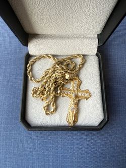 Gold chain/Gold pendent