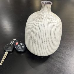 Cute Small Flower Vase 