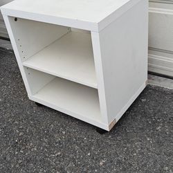 21W*16D*23H  Wheels End Table 