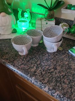 Mugs- Gray With Design Inside