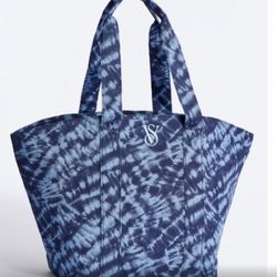 VICTORIA’S SECRET BEAUTIFUL TOTE BAG NEW WITH TAG 🏷️