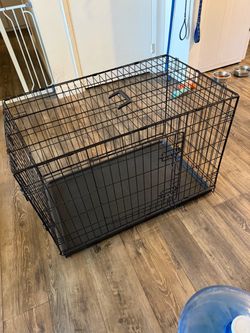 3 dog crates different sizes