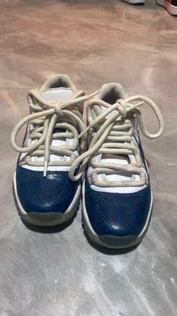 Jordans  size 4 for boys