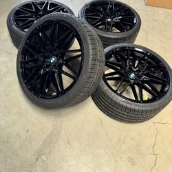 22” Staggered Gloss Black BMW X5 X6 Competition Wheels and Tires 5x120- (4) We Finance
