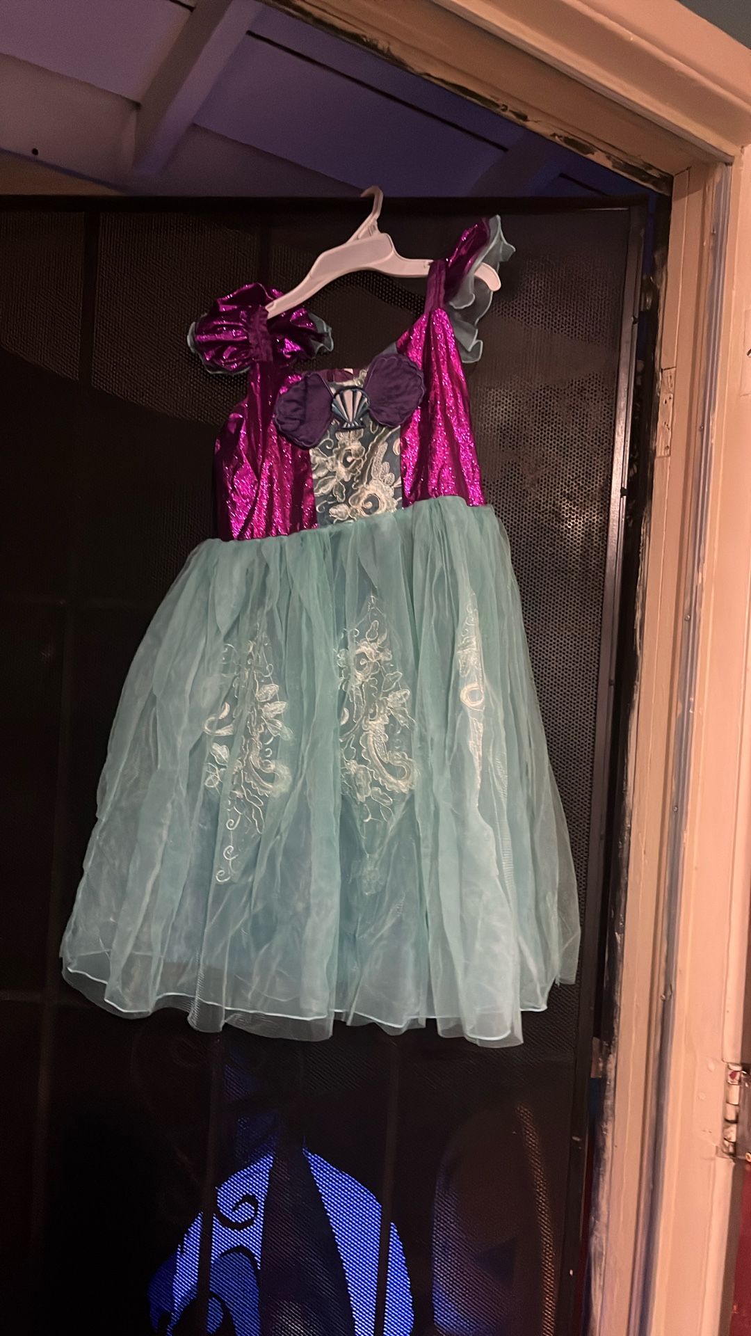 Girls Costume  Size 14/16 Zippered Back Very Nice Layered Dress For Mermaid Or Princess Costume
