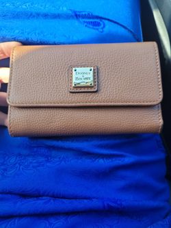 DOONEY & BOURKE
wallet