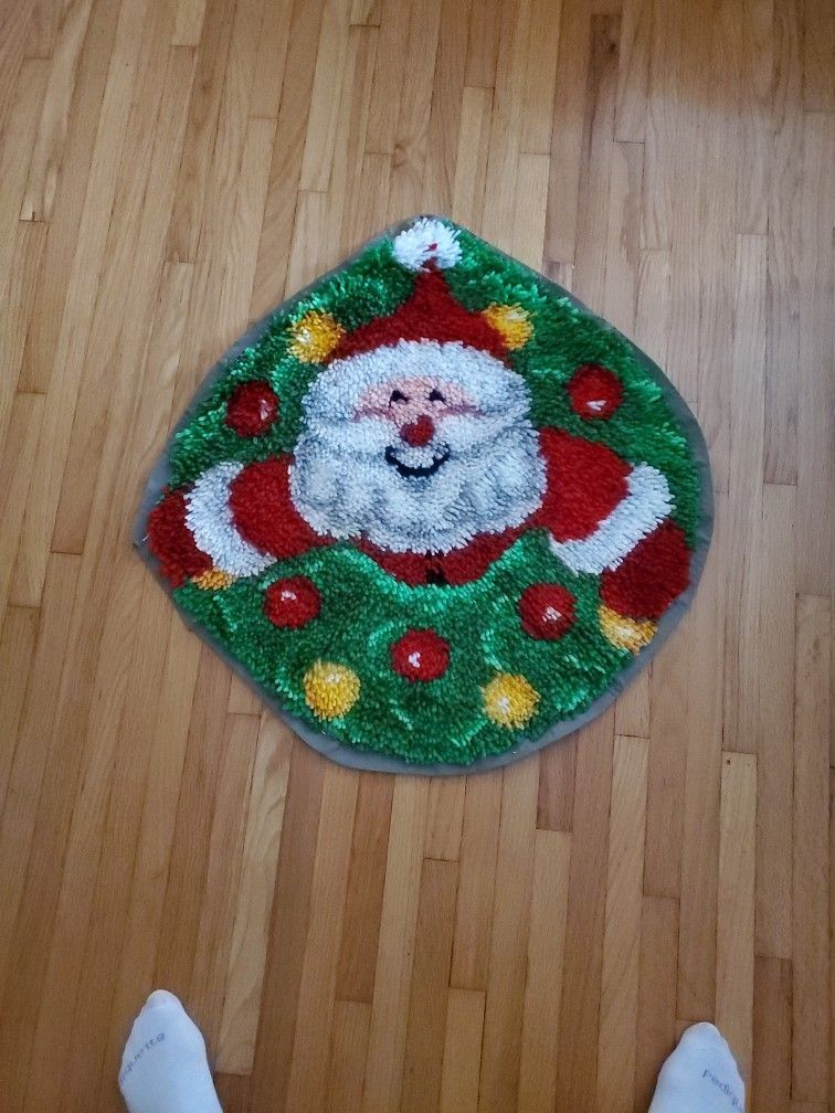 Vintage Handcrafted Hand Hooked Santa Claus Rug/Wall Hanging