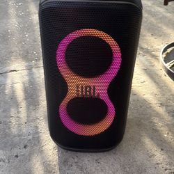 JBL partbox 120