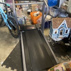 ProForm 625ex Wide Deck Treadmill 