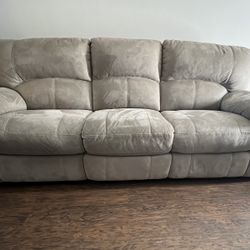 Reclining Couch 