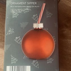 Crofton Ornament Drink Cup With Straw