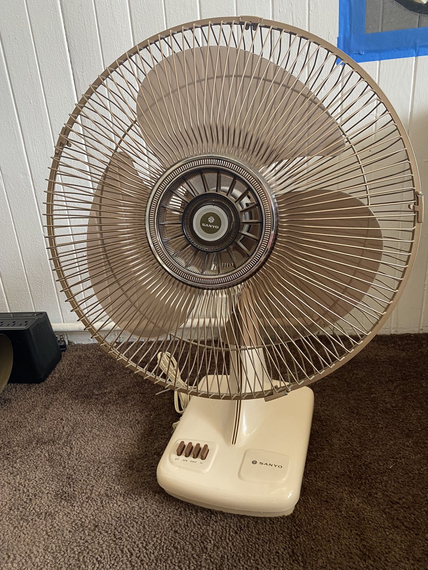 Vintage Sanyo Translucent Brown Blades 3 Speed Oscillating Fan Tested Works