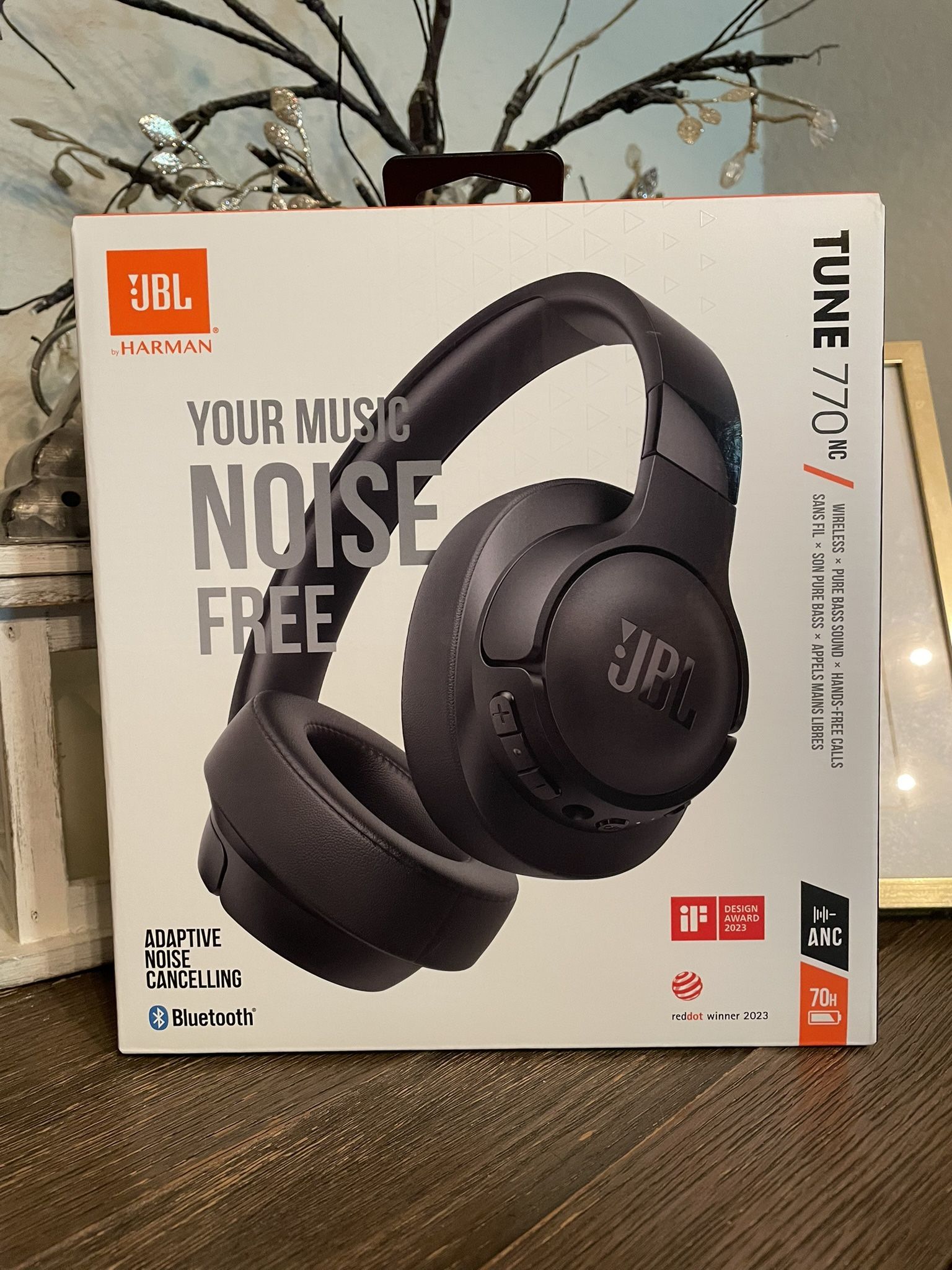 New JBL noise cancelling wireless Bluetooth headphones. HUGE SALE! Check my profile for more items!