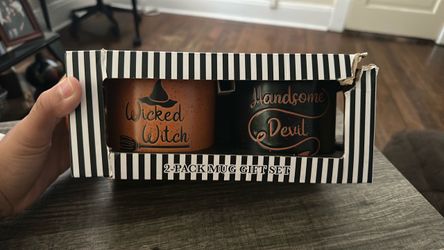 Halloween mugs