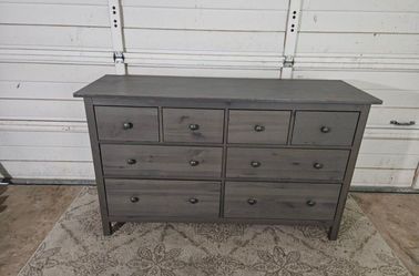 8-Drawer Dresser, Good Conditions 👍,  Gray Color, Measurement: W 63" x D  19.5" x H 37.5"