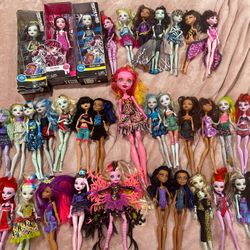 Huge Bundle Lot Of 31 Monster High Dolls Final sell!!!