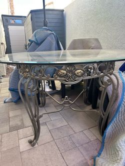Decorative Iron Round Glass Dining Table w Chairs