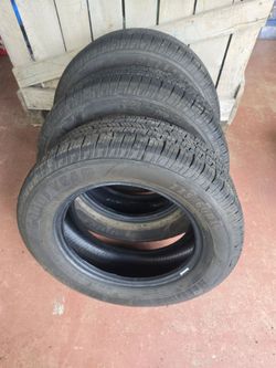 3 Goodyear RELIANT Tires 225 60/R16 inch. Like new