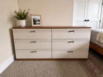 Gardenia Pecan Finish Dresser With Attachable Mirror