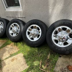 Crome RimsOff 2025 Dodge Ram 2500 4x4