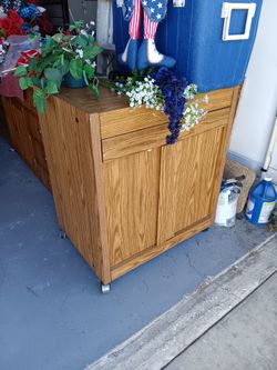 34Hx21Dx29W Microwave Cart - Deltona, Fl Pickup