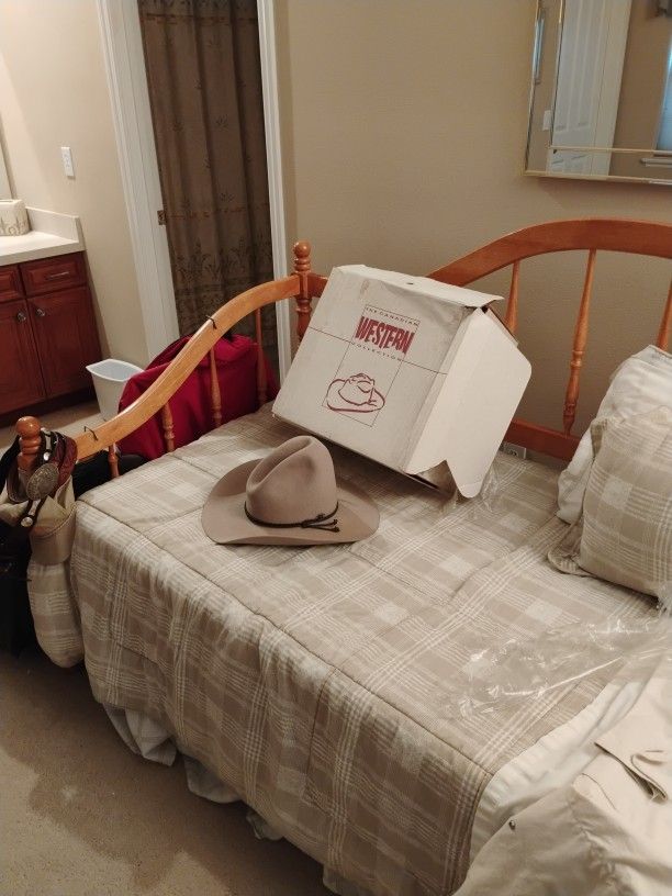 Canadian Western Collection 71/2