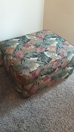 Lazyboy ottoman