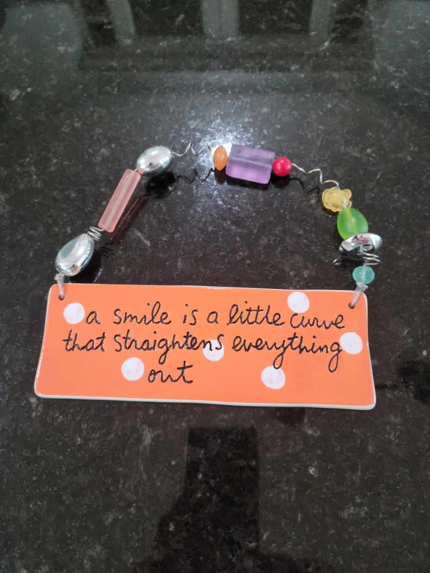 SMILE ceramic. Dept 56