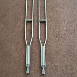 Crutches Like New