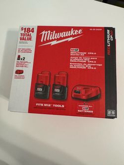 Milwaukee M12 2.0 battery kit