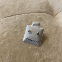 Little Heart Silver Earrings 