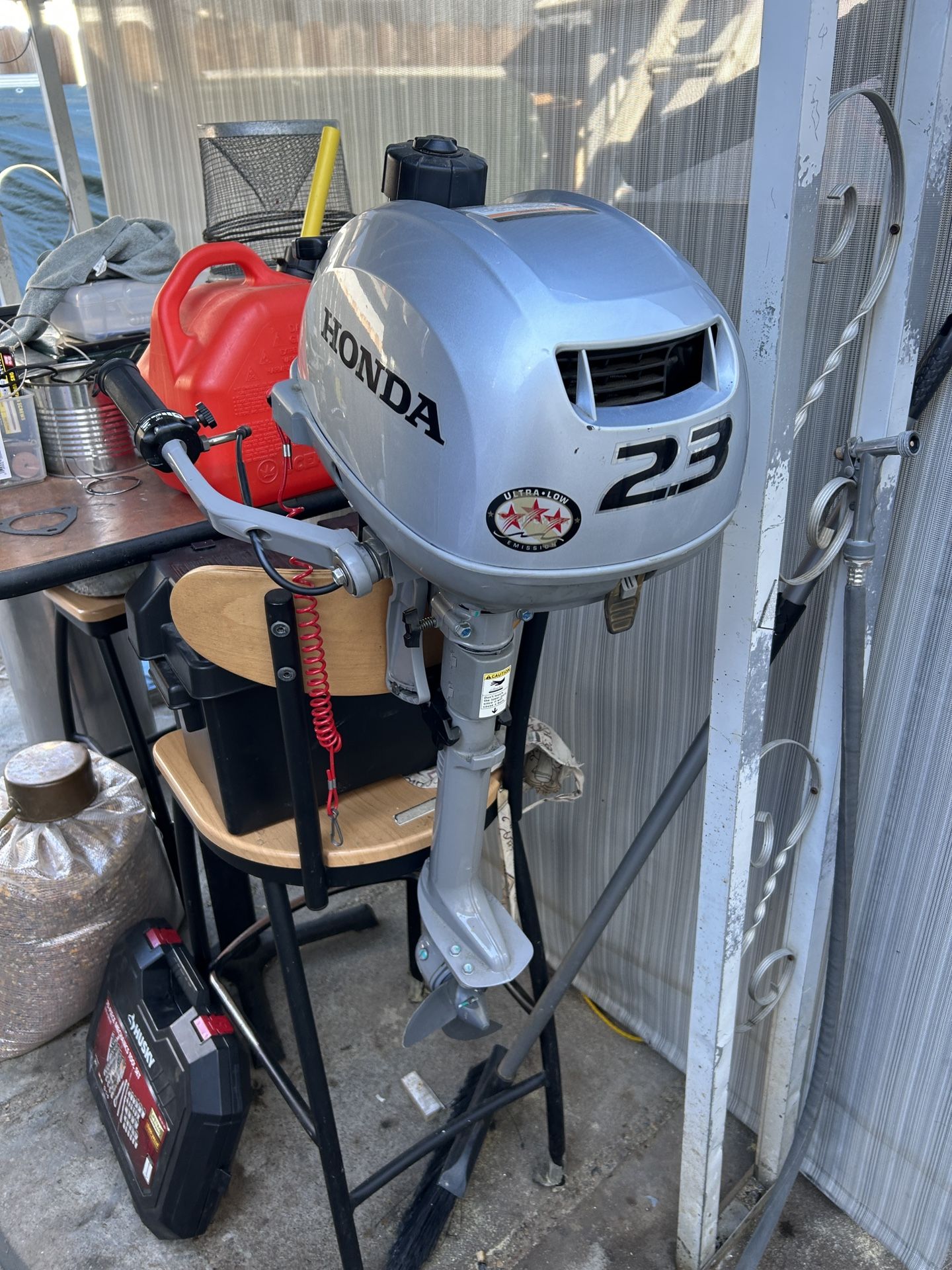 Honda 2.3 Outboard Motor