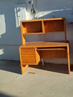 2 escritorios pura madera