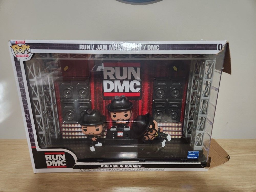 Funko Pop! Moment Deluxe: Run DMC In Concert Limited Edition Walmart Exclusive