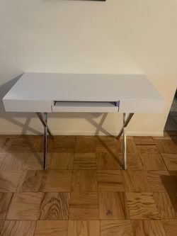 Modern white desk with drawer