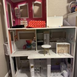 Rainbow High Doll House 