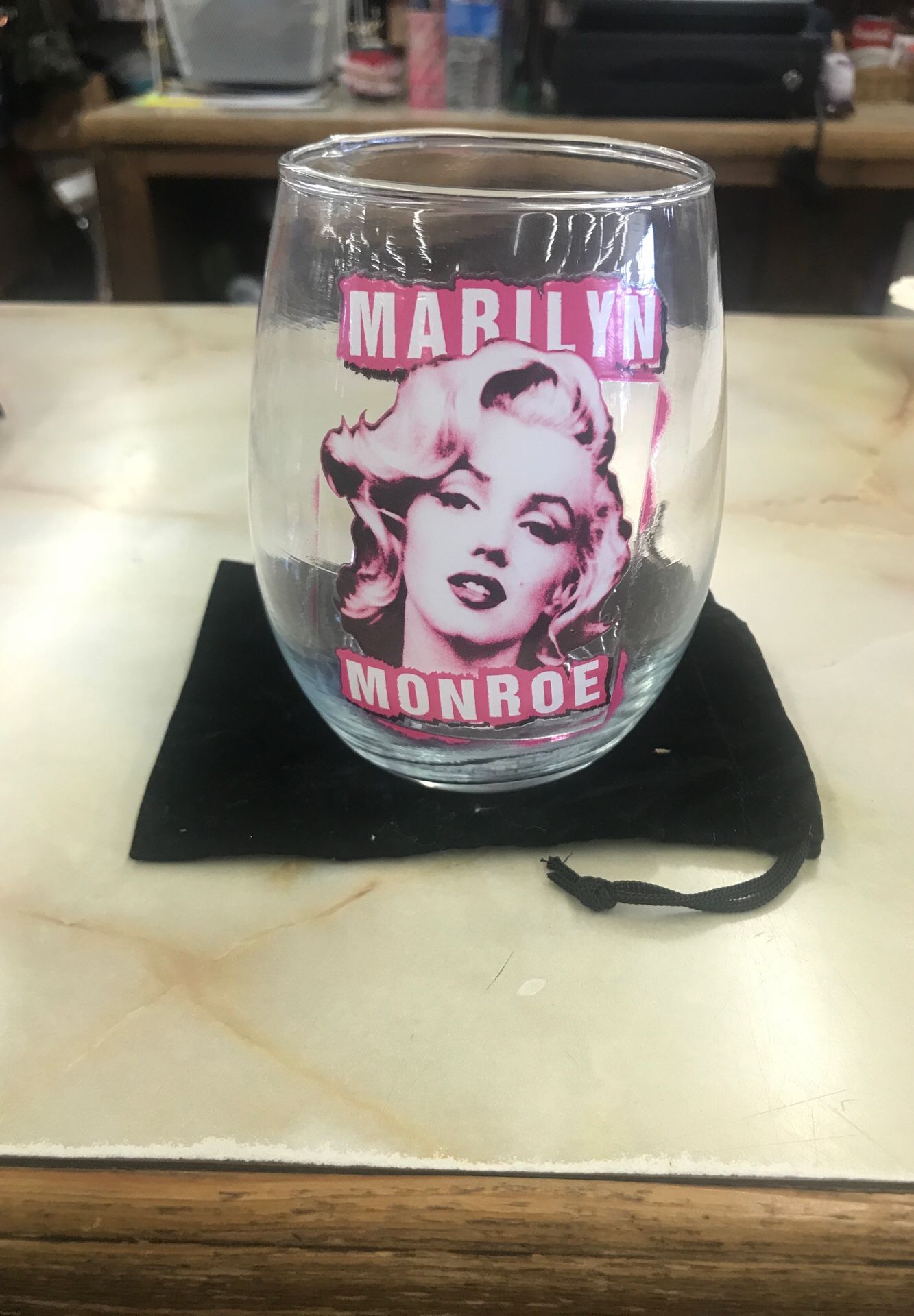 Marilyn glass