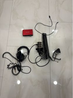 Complete Podcast/Streaming Bundle – Rode PodMic, Focusrite Scarlett, DT 770 Pro & Boom Arm