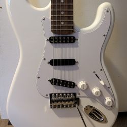 Modified Harley Benton Strat