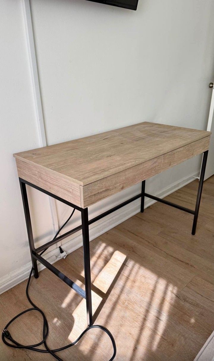 Modern Computer Desk With Build On Power Station