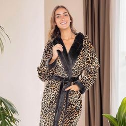 Women’s Fleece Bathrobe