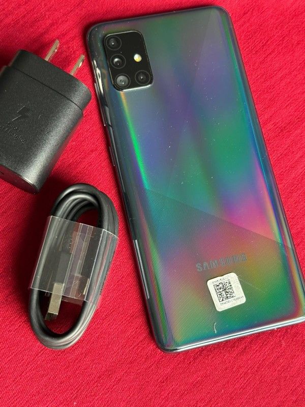 Samsung Galaxy A51 , Unlocked for all Company Carrier , Excellent Condition Like New