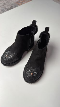 Kids Kitty Cat Boots, Size 9 (Like New)